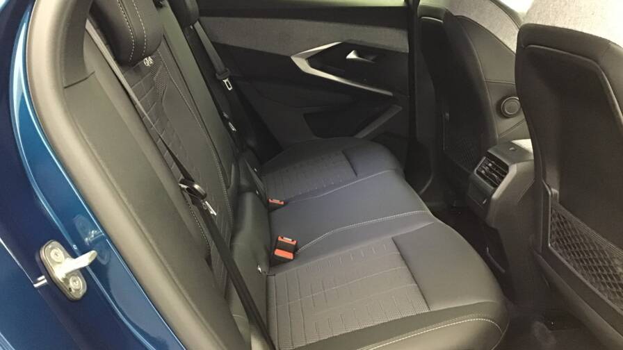 Mandataire Automobile occasion, recherche de Peugeot 3008-gt-hybrid-145-e-dcs6 - E-Motors