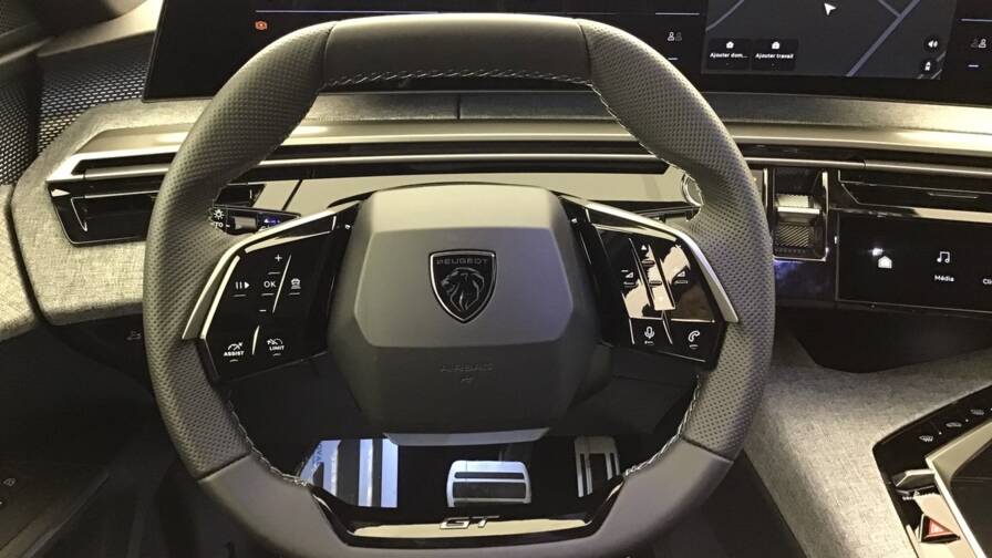 Mandataire Automobile occasion, recherche de Peugeot 3008-gt-hybrid-145-e-dcs6 - E-Motors