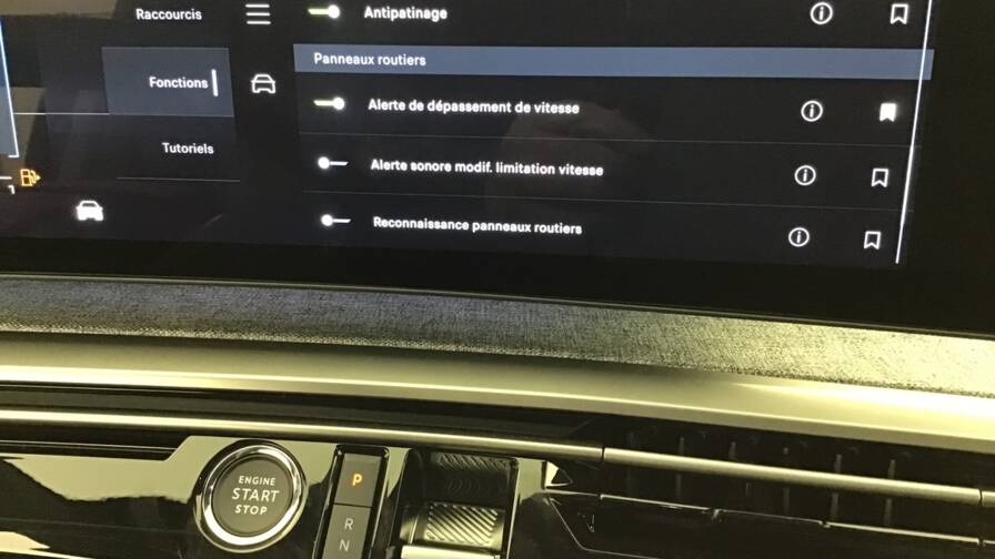 Mandataire Automobile occasion, recherche de Peugeot 3008-gt-hybrid-145-e-dcs6 - E-Motors