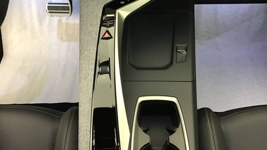 Mandataire Automobile occasion, recherche de Peugeot 3008-gt-hybrid-145-e-dcs6 - E-Motors