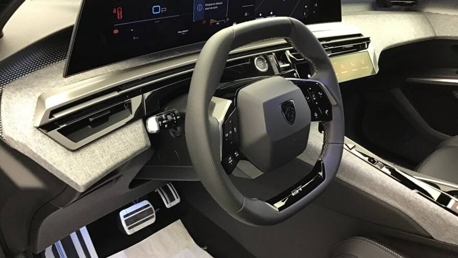 Mandataire Automobile occasion, recherche de Peugeot 3008-gt-hybrid-145-e-dcs6 - E-Motors