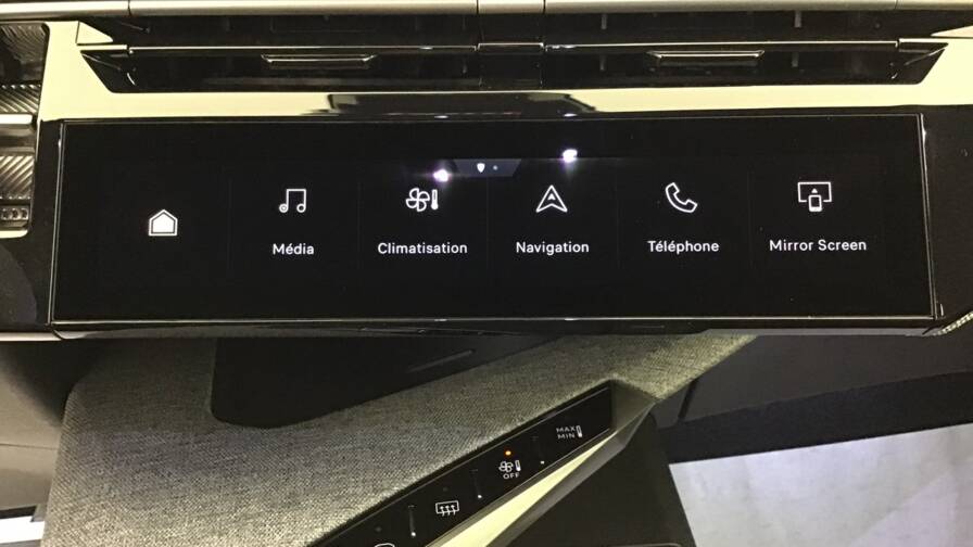 Mandataire Automobile occasion, recherche de Peugeot 3008-gt-hybrid-145-e-dcs6 - E-Motors