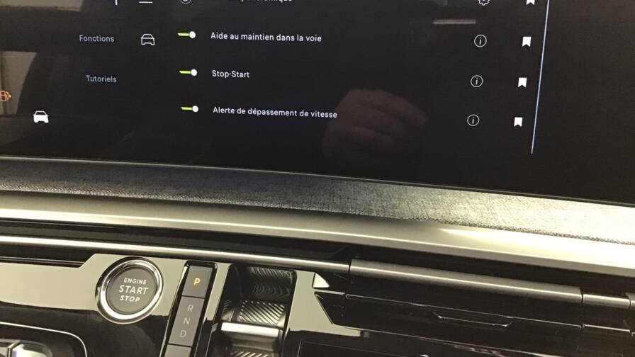 Mandataire Automobile occasion, recherche de Peugeot 3008-gt-hybrid-145-e-dcs6 - E-Motors