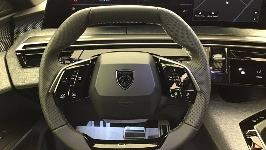 Mandataire Automobile occasion, recherche de Peugeot 3008-gt-hybrid-145-e-dcs6 - E-Motors