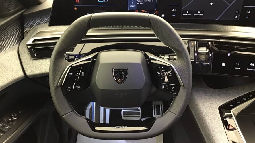 Mandataire Automobile occasion, recherche de Peugeot 3008-gt-hybrid-145-e-dcs6 - E-Motors