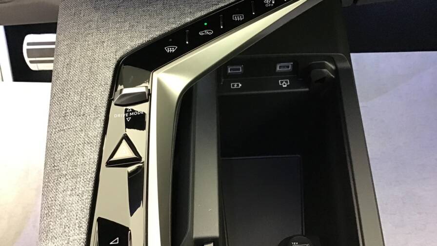 Mandataire Automobile occasion, recherche de Peugeot 3008-gt-hybrid-145-e-dcs6 - E-Motors