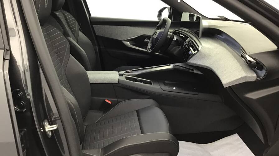 Mandataire Automobile occasion, recherche de Peugeot 3008-gt-hybrid-145-e-dcs6 - E-Motors