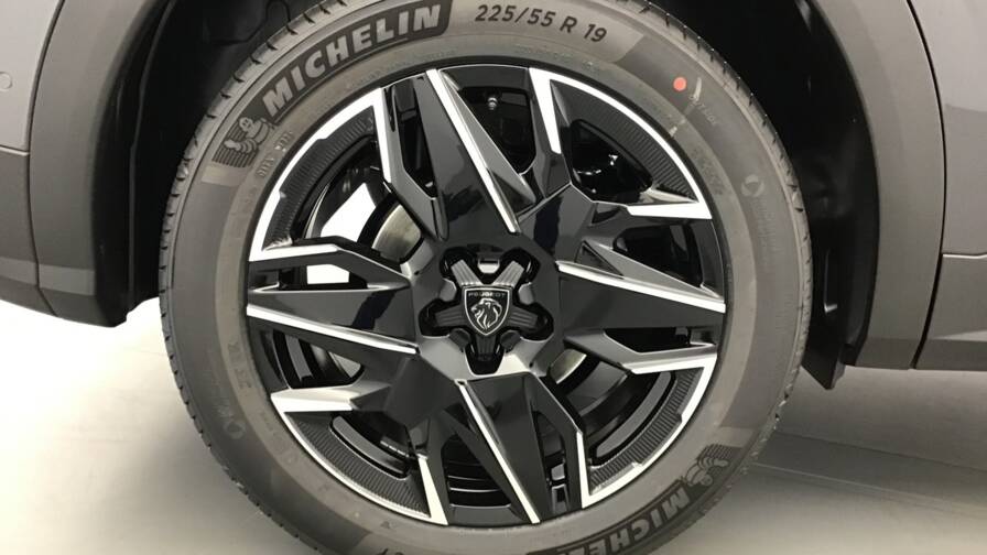 Mandataire Automobile occasion, recherche de Peugeot 3008-gt-hybrid-145-e-dcs6 - E-Motors