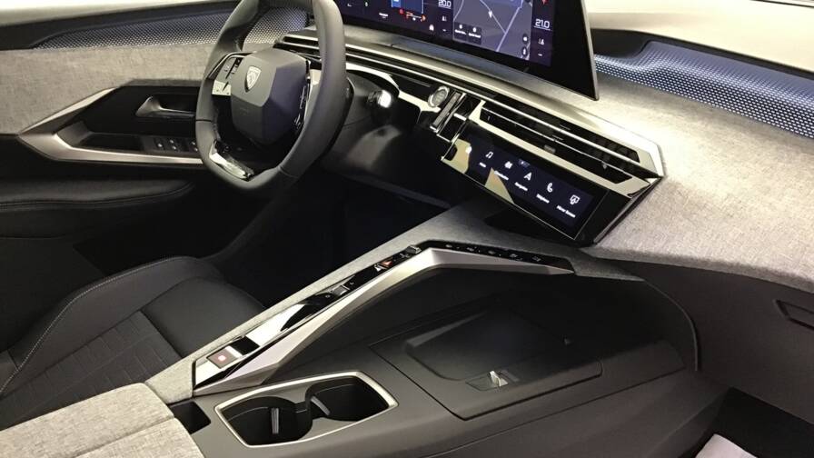 Mandataire Automobile occasion, recherche de Peugeot 3008-gt-hybrid-145-e-dcs6 - E-Motors