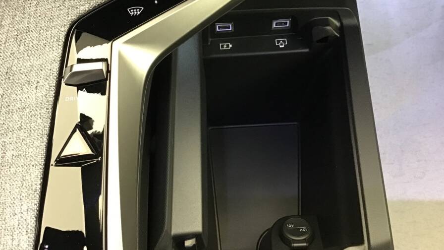 Mandataire Automobile occasion, recherche de Peugeot 3008-gt-hybrid-145-e-dcs6 - E-Motors