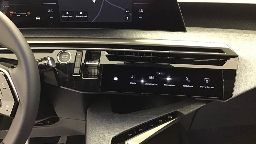 Mandataire Automobile occasion, recherche de Peugeot 3008-hybrid-145-e-dcs6-business5-portes-vp-essence-sans-plomb072025 - E-Motors