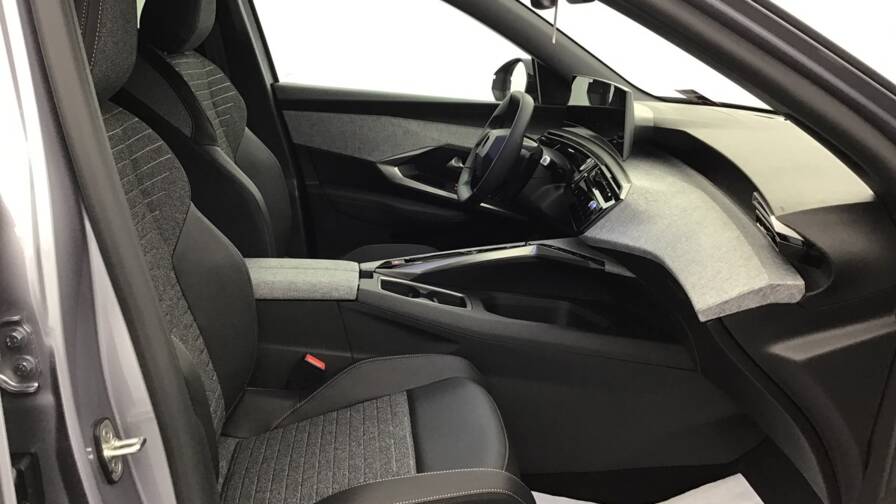 Mandataire Automobile occasion, recherche de Peugeot 3008-hybrid-145-e-dcs6-business5-portes-vp-essence-sans-plomb072025 - E-Motors