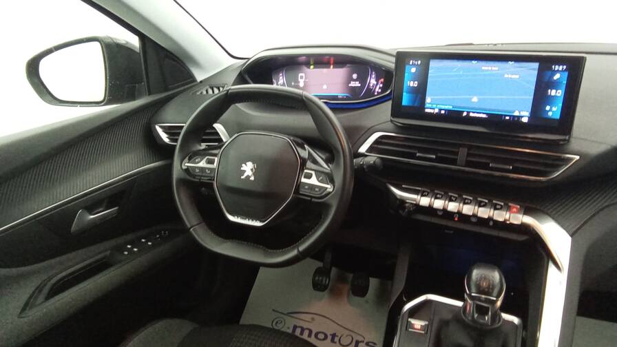 Mandataire Automobile occasion, recherche de Peugeot 3008-puretech-130-active-pack-plus-gps - E-Motors