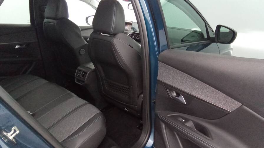 Mandataire Automobile occasion, recherche de Peugeot 3008-puretech-130-allure-pack - E-Motors