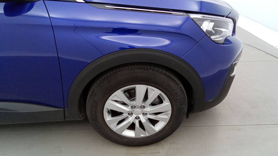 Mandataire Automobile occasion, recherche de Peugeot 3008-puretech-130-eat8-active-plus-gps-plus-pdc-ar-av - E-Motors