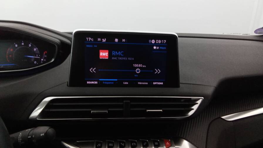 Mandataire Automobile occasion, recherche de Peugeot 3008-puretech-130-eat8-active-pack - E-Motors