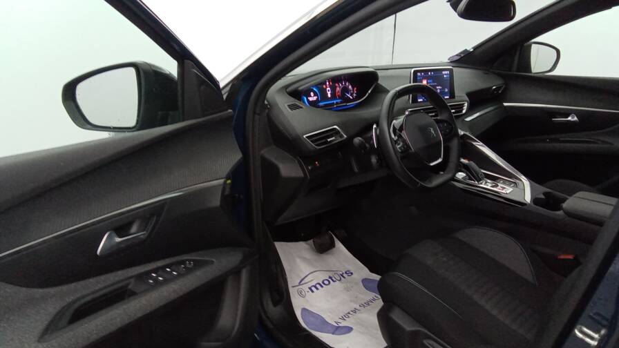 Mandataire Automobile occasion, recherche de Peugeot 3008-puretech-130-eat8-active-pack - E-Motors