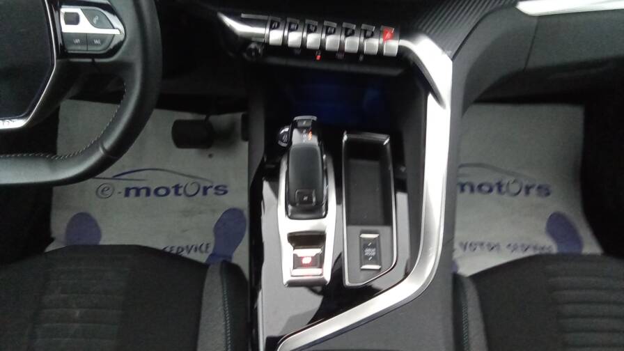 Mandataire Automobile occasion, recherche de Peugeot 3008-puretech-130-eat8-active-pack - E-Motors