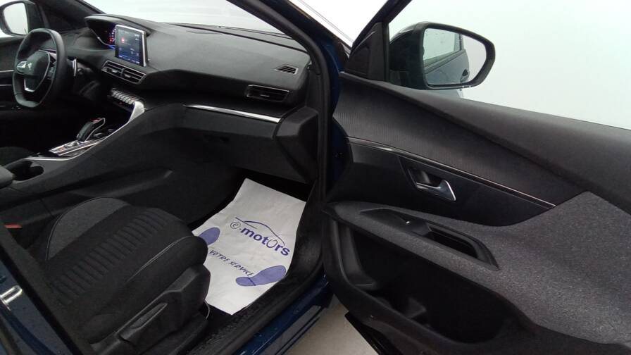 Mandataire Automobile occasion, recherche de Peugeot 3008-puretech-130-eat8-active-pack - E-Motors