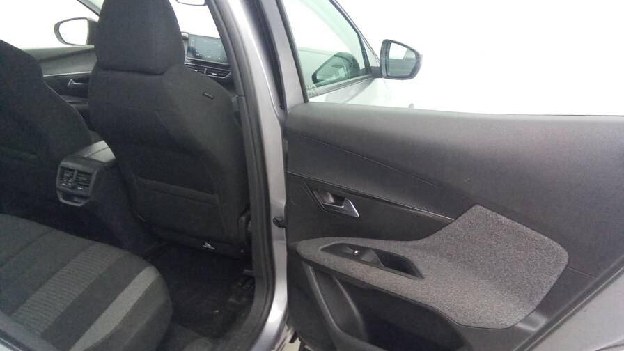 Mandataire Automobile occasion, recherche de Peugeot 3008-puretech-130-eat8-active-pack-gps - E-Motors