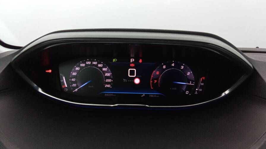 Mandataire Automobile occasion, recherche de Peugeot 3008-puretech-130-eat8-active-pack-plus-gps - E-Motors