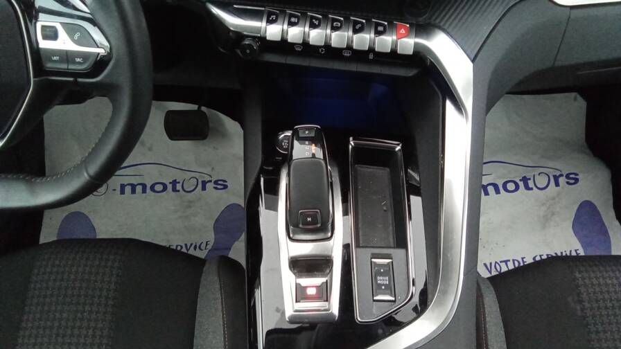 Mandataire Automobile occasion, recherche de Peugeot 3008-puretech-130-eat8-active-pack-plus-gps - E-Motors