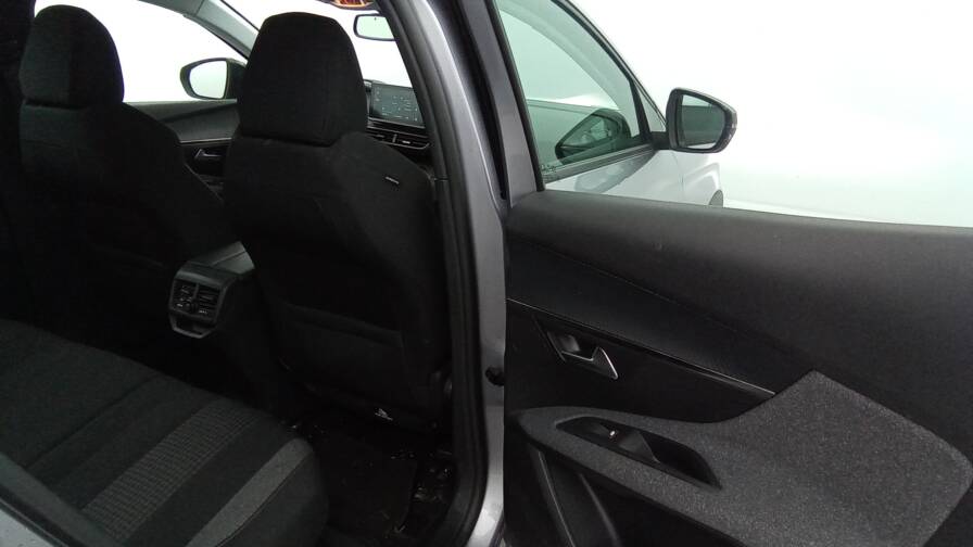 Mandataire Automobile occasion, recherche de Peugeot 3008-puretech-130-eat8-active-pack-plus-gps - E-Motors