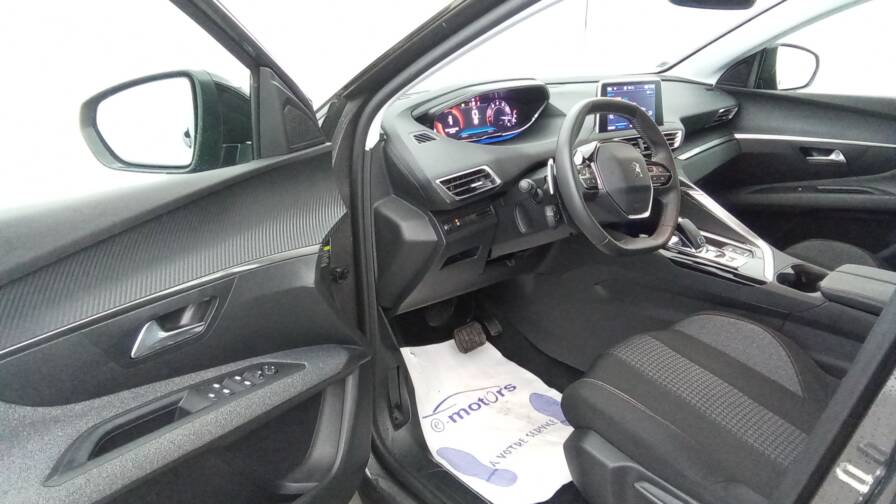 Mandataire Automobile occasion, recherche de Peugeot 3008-puretech-130-eat8-active-pack - E-Motors