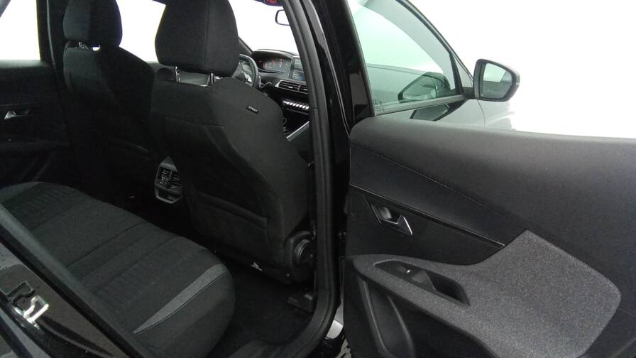 Mandataire Automobile occasion, recherche de Peugeot 3008-puretech-130-eat8-active-pack - E-Motors