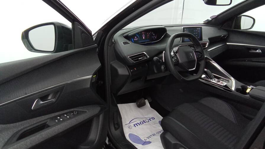 Mandataire Automobile occasion, recherche de Peugeot 3008-puretech-130-eat8-active-pack - E-Motors