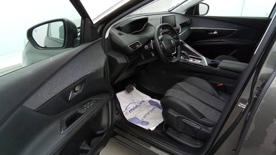 Mandataire Automobile occasion, recherche de Peugeot 3008-puretech-130-eat8-allure - E-Motors