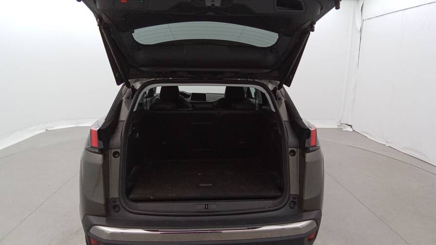 Mandataire Automobile occasion, recherche de Peugeot 3008-puretech-130-eat8-allure - E-Motors