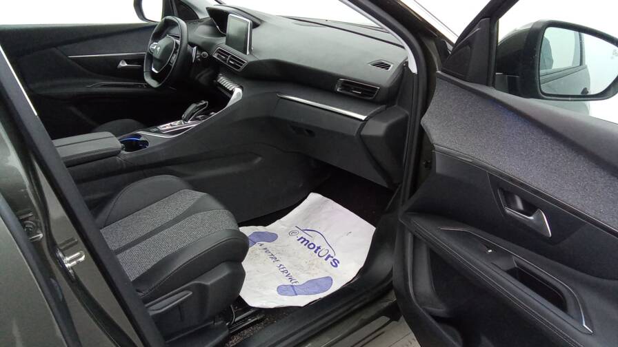 Mandataire Automobile occasion, recherche de Peugeot 3008-puretech-130-eat8-allure - E-Motors