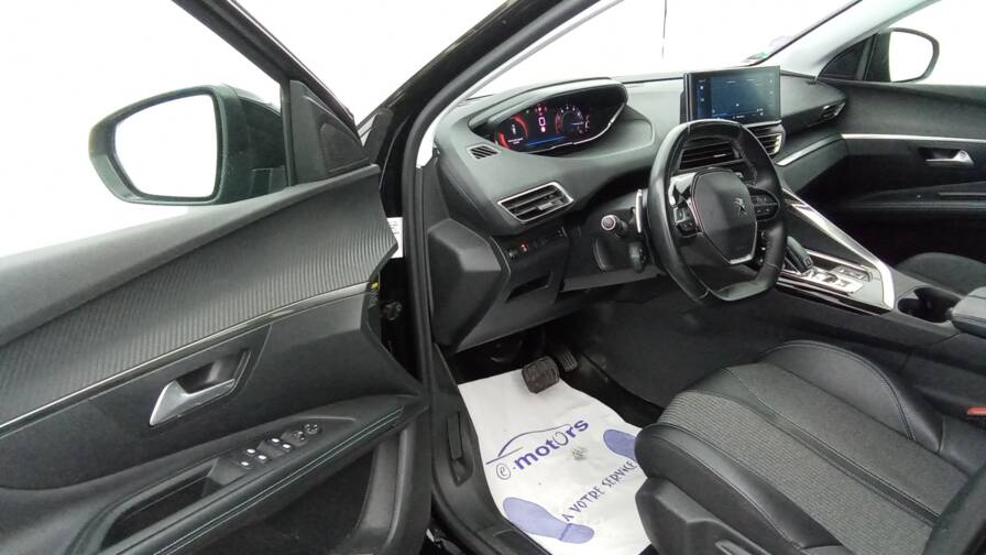 Mandataire Automobile occasion, recherche de Peugeot 3008-puretech-130-eat8-allure - E-Motors