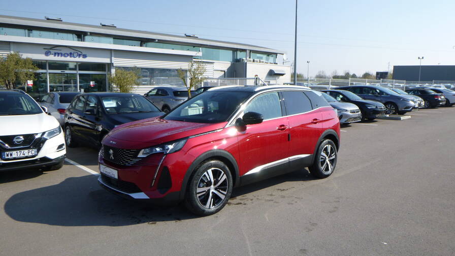 Avis-mandataire-auto-Emotors-Peugeot-3008-Gt-bluehdi-130-eat8-plus-hayon-mains-libres.