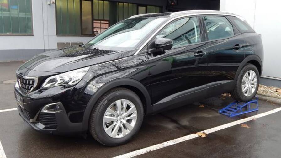 Avis-mandataire-auto-Emotors-Peugeot-3008-Active-puretech-130-s-s-eat8.