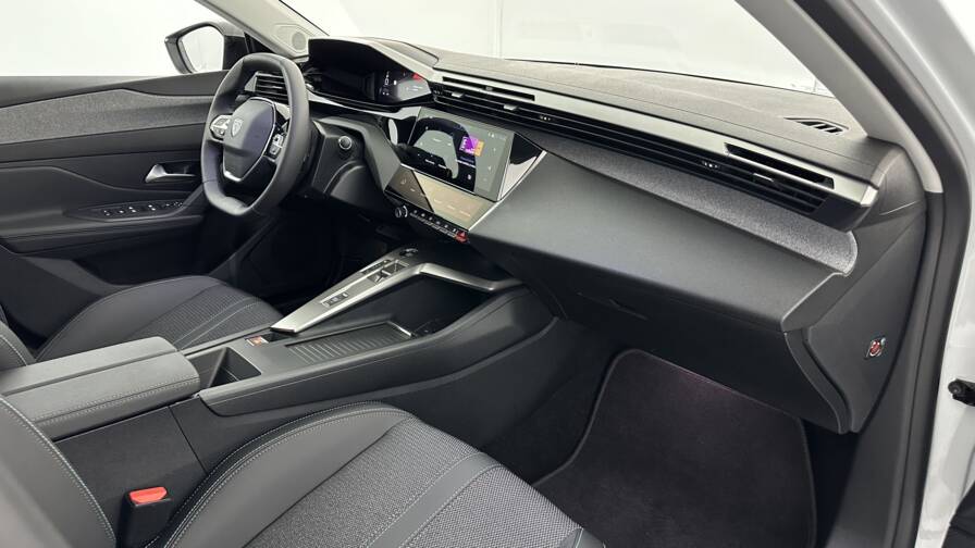 Mandataire Automobile occasion, recherche de Peugeot 308-1-5-bluehdi-130ch-allure-eat8 - E-Motors