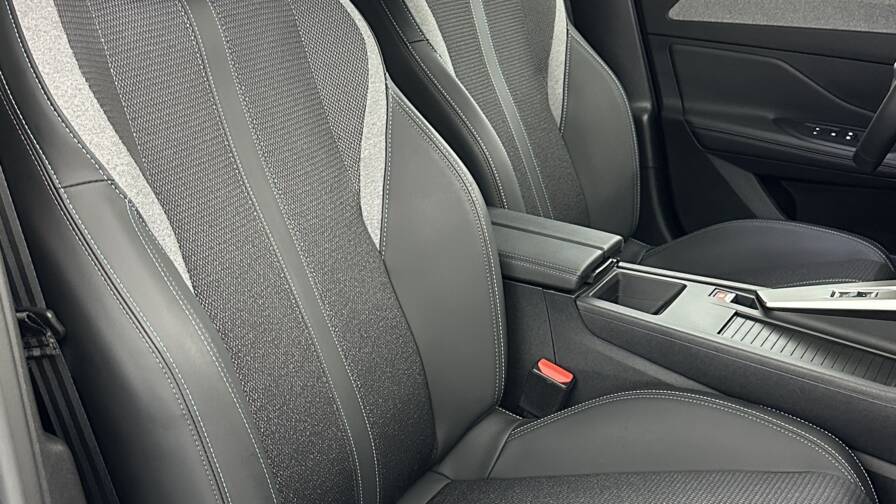 Mandataire Automobile occasion, recherche de Peugeot 308-1-5-bluehdi-130ch-allure-eat8 - E-Motors