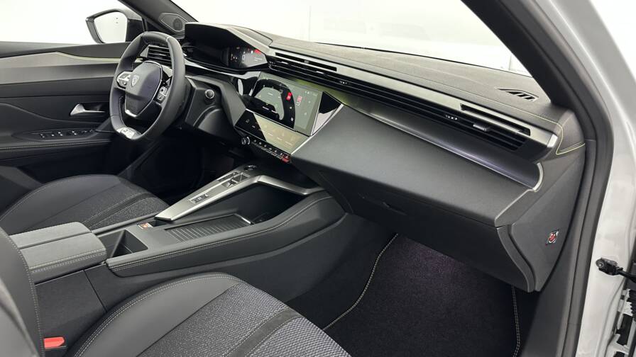 Mandataire Automobile neuf, recherche de Peugeot 308-1-5-bluehdi-130ch-gt-eat8 - E-Motors