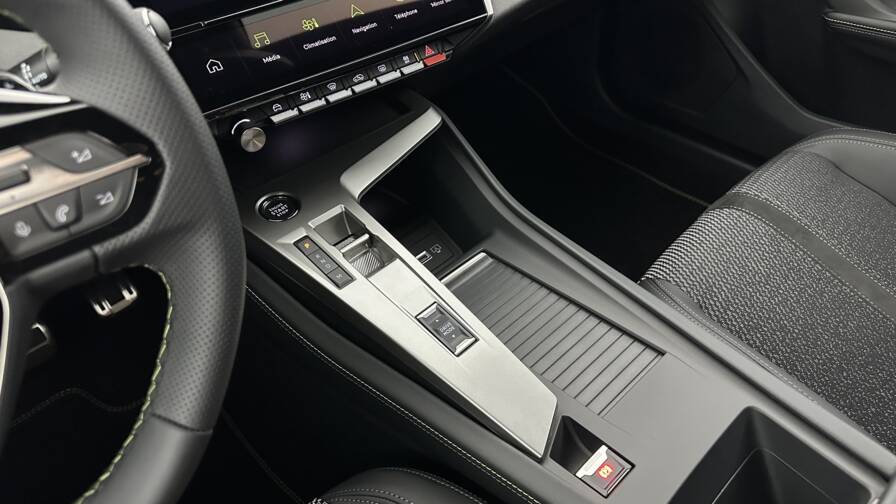 Mandataire Automobile neuf, recherche de Peugeot 308-1-5-bluehdi-130ch-gt-eat8 - E-Motors