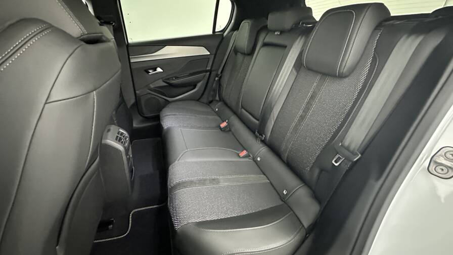 Mandataire Automobile neuf, recherche de Peugeot 308-1-5-bluehdi-130ch-gt-eat8 - E-Motors