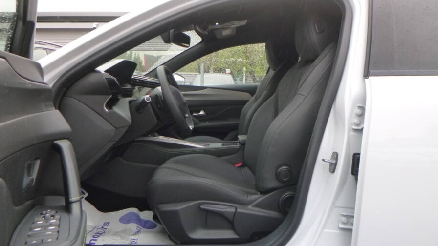 Mandataire Automobile neuf, recherche de Peugeot 308-bluehdi-130-s-s-eat8-gt - E-Motors