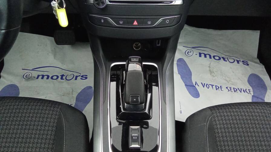Mandataire Automobile occasion, recherche de Peugeot 308-bluehdi-130-eat8-active-gps - E-Motors
