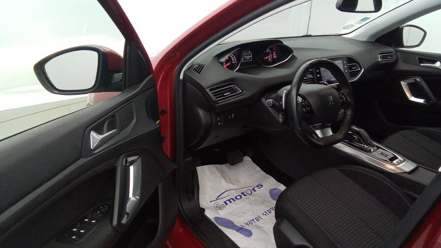 Mandataire Automobile occasion, recherche de Peugeot 308-bluehdi-130-eat8-active-gps - E-Motors