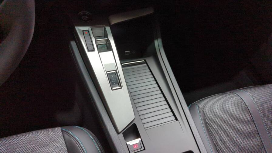 Mandataire Automobile neuf, recherche de Peugeot 308-bluehdi-130ch-s-s-eat8-allure-plus-pack-access - E-Motors