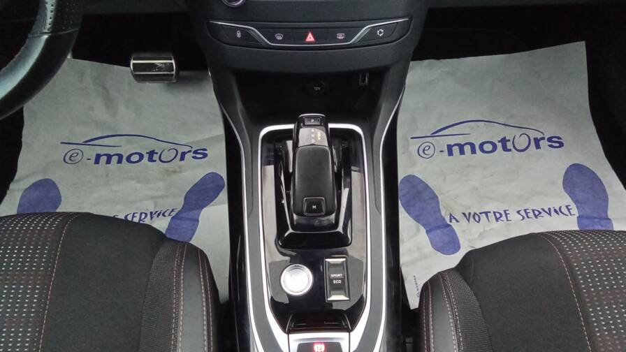 Mandataire Automobile occasion, recherche de Peugeot 308-bluehdi-130ch-s-s-eat8-gt-line - E-Motors