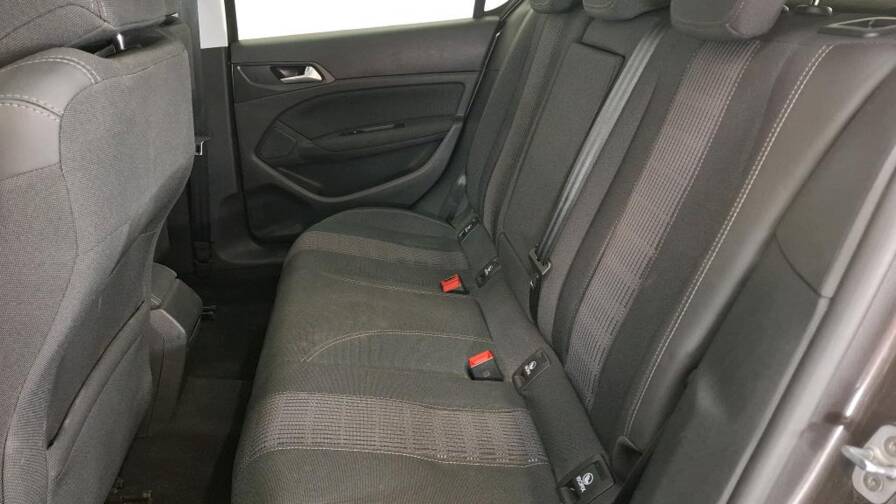 Mandataire Automobile occasion, recherche de Peugeot 308-puretech-130-eat6-allure - E-Motors