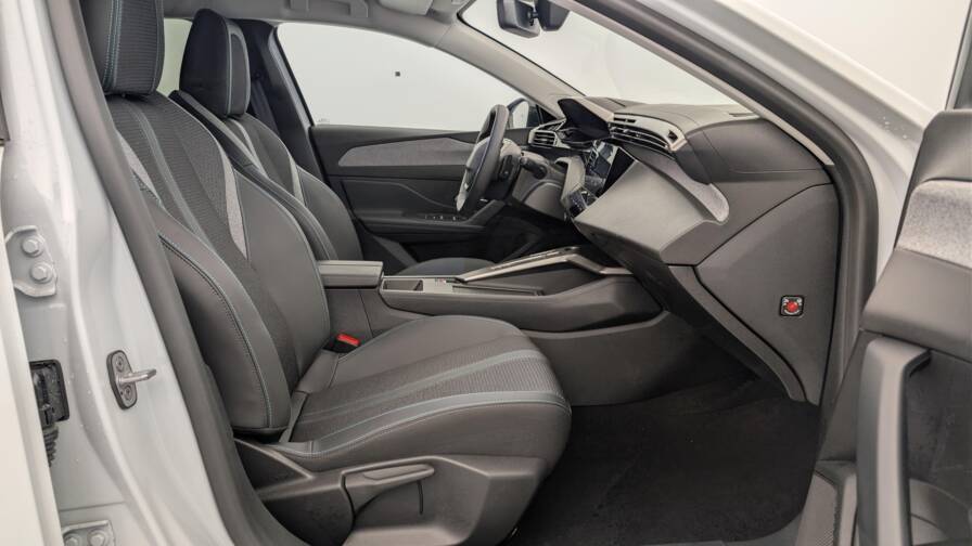 Mandataire Automobile occasion, recherche de Peugeot 308-hybrid-145-e-dcs6-allure - E-Motors