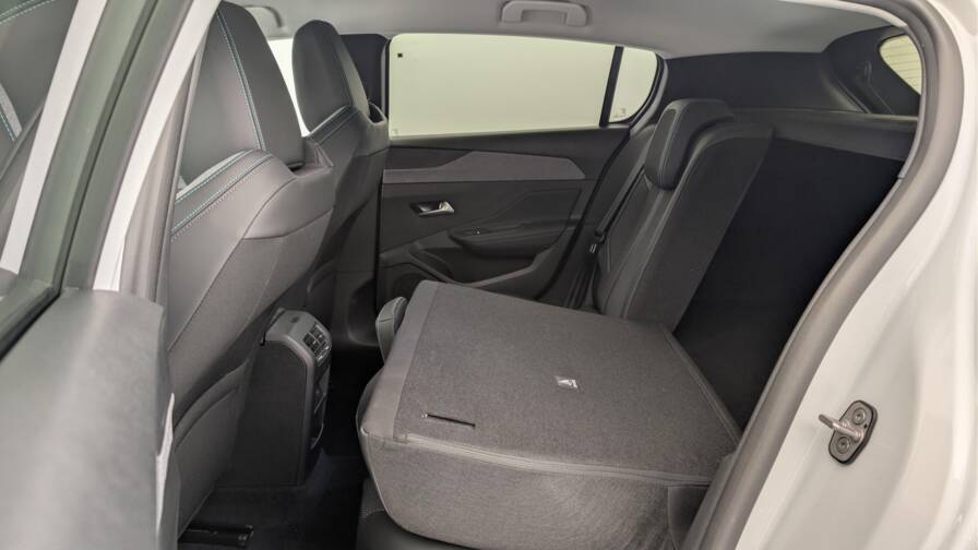 Mandataire Automobile occasion, recherche de Peugeot 308-hybrid-145-e-dcs6-allure - E-Motors