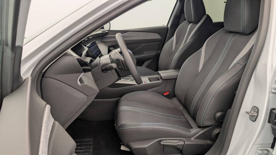 Mandataire Automobile occasion, recherche de Peugeot 308-hybrid-145-e-dcs6-allure - E-Motors